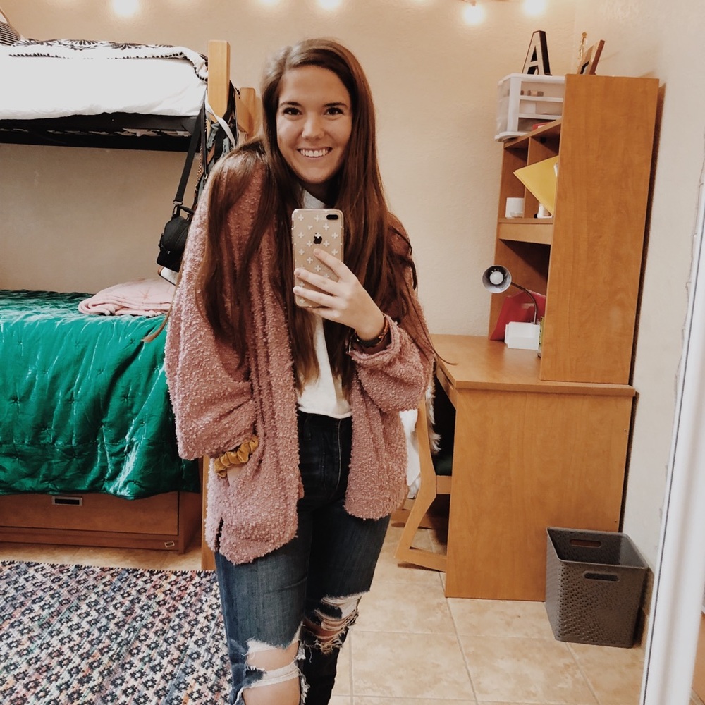 Meet your Posher, Emily